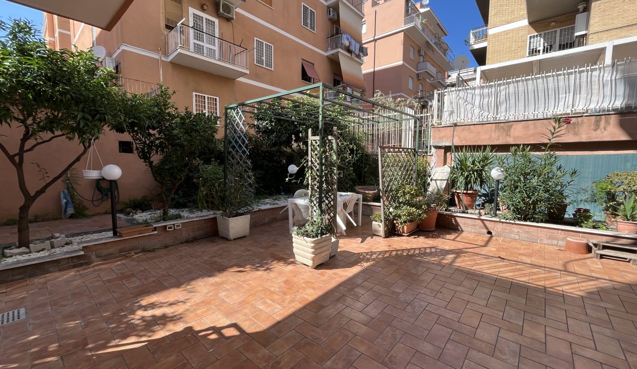 Simone Mosca giardino